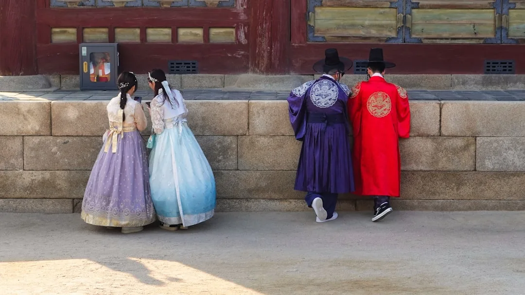 비싼 컨설턴트 없이 미국 대학 입시 준비, 정말 가능할까. 무료로 정보 얻는 법부터 학년별 준비 타임라인, 자기소개서 쓰는 요령까지 한 번에 정리했다.