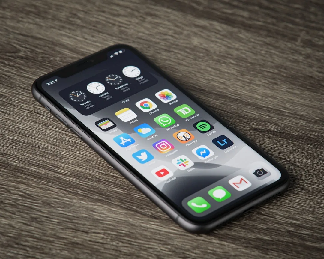 iOS 27 Siri AI는 아이폰15 Pro·16부터
